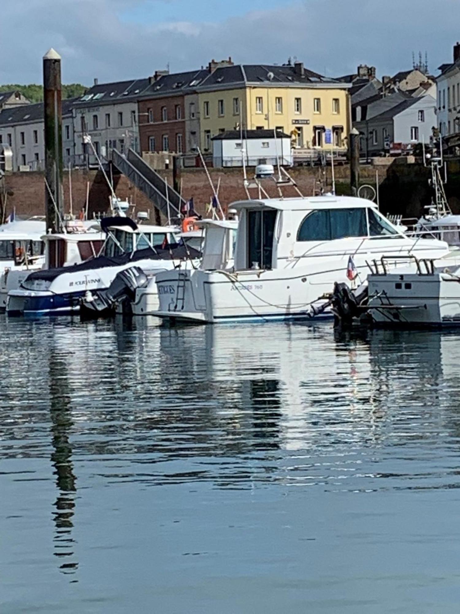 Le Semaphore Vue Port Et Mer Fecamp Bagian luar foto